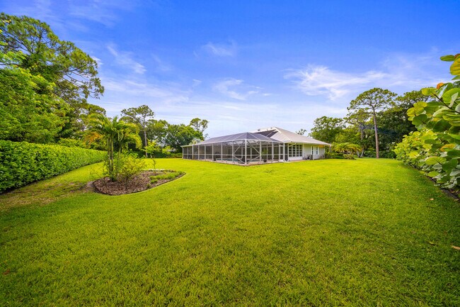 Building Photo - 7903 Plantation Lakes Dr