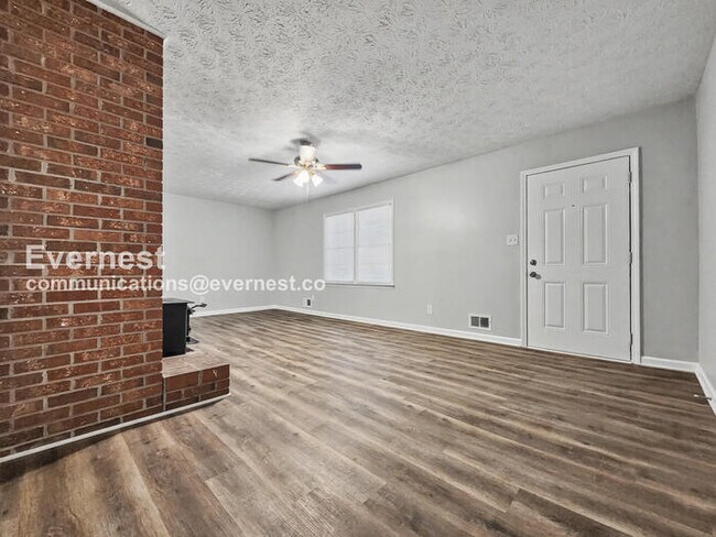 Building Photo - 624 Cannon Dr