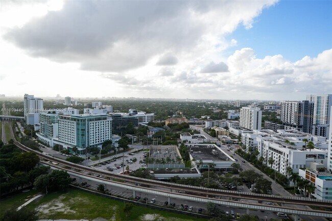 Building Photo - 60 SW 13th St