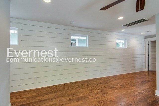 Building Photo - 3-Bed / 3-Bath Home with Modern Amenities/ Available Soon!