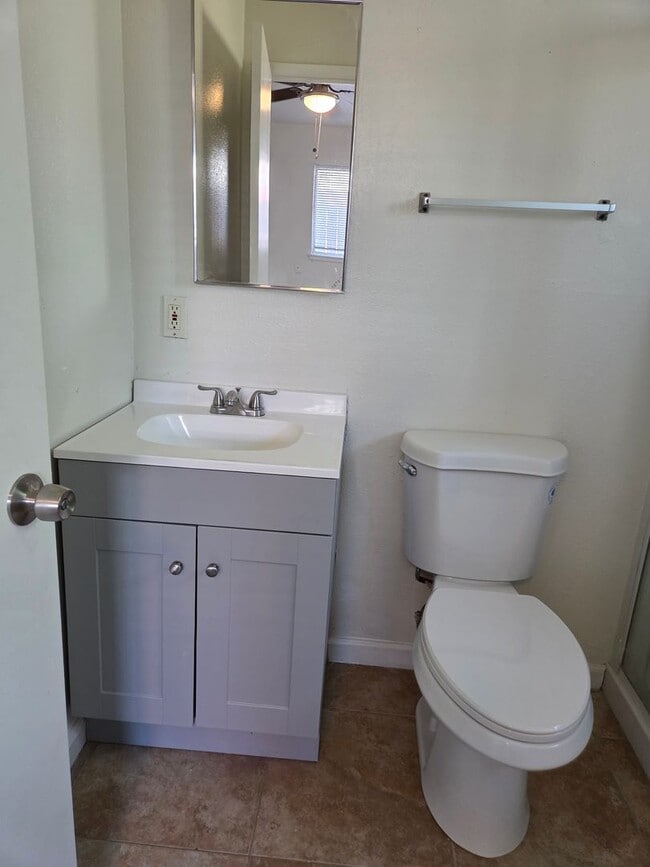 Building Photo - 3 Bedroom 2 Bath Home with Cooler