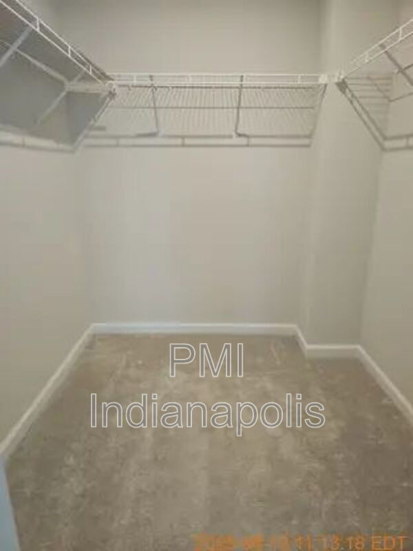 Building Photo - 1854 Cascades Dr