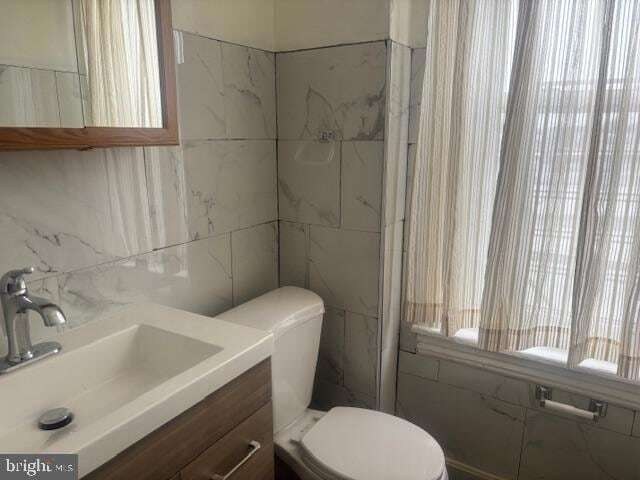 Building Photo - 5630 Walnut St