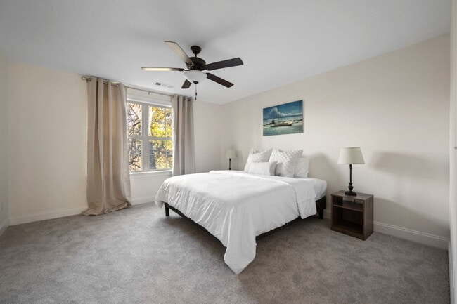 Building Photo - 3319 Old Hickory Blvd