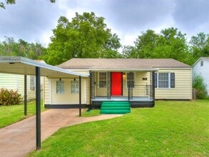 Building Photo - 213 W Jacobs Dr