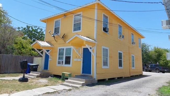 Primary Photo - 1416 Craig St