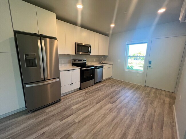 Building Photo - For Rent - [Kaikoi at Hoopili] 91-3575 Kamolehonua St. #1405