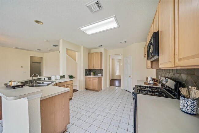 Building Photo - 11011 Hunting Path Ct