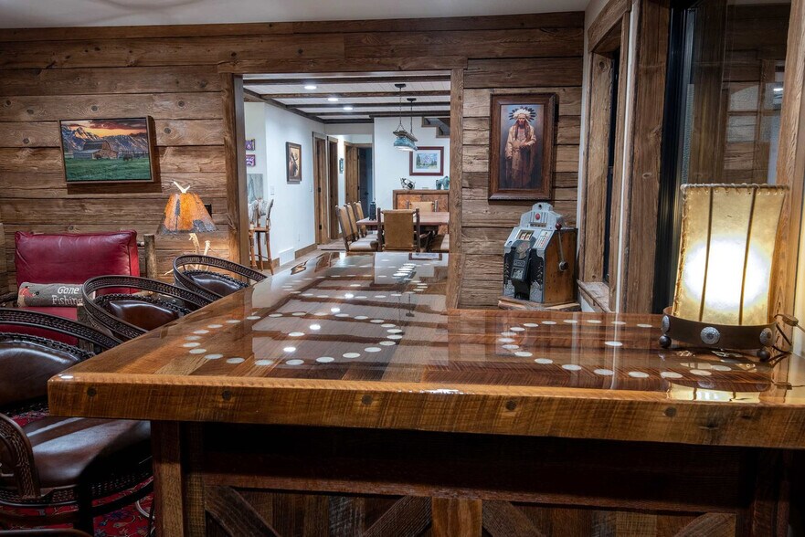 Building Photo - 3360 Alta Vista Dr