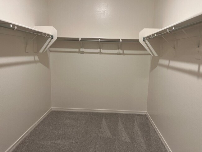 Building Photo - 4466 N 100th Dr