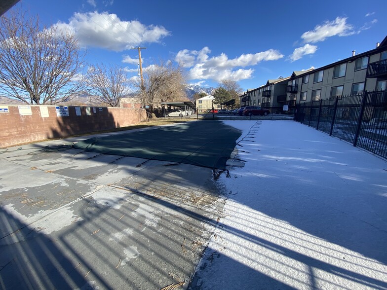 Pool area - 5760 S 900 E