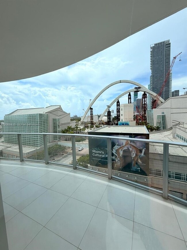 Building Photo - 1400 Biscayne Blvd