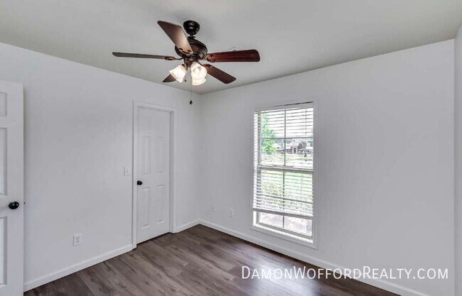 Building Photo - 107 Emery Drive