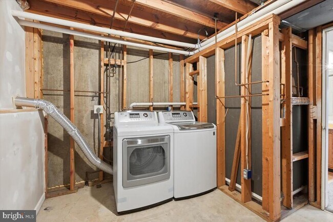 Building Photo - 5718 Croatan Ct