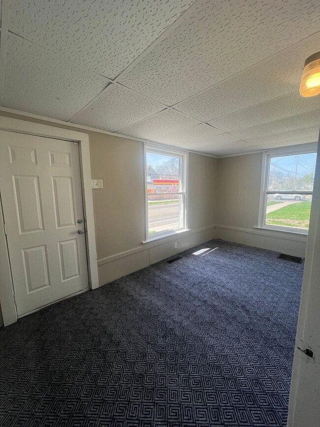 Building Photo - Cozy 2 Bedroom Home Southside of Holland