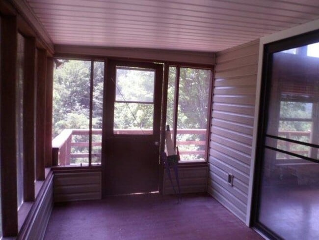 Building Photo - 1349 Firefly Rd