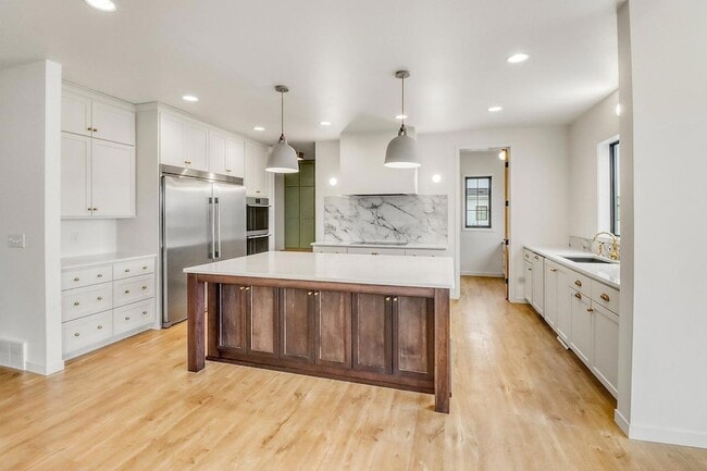 Building Photo - 2439 River's Bend Dr E