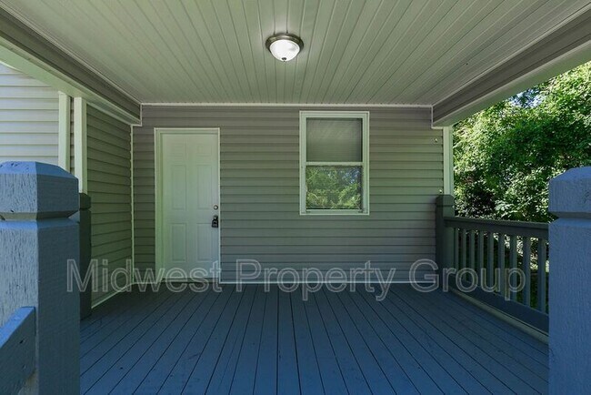 Building Photo - 510 W Cherry St