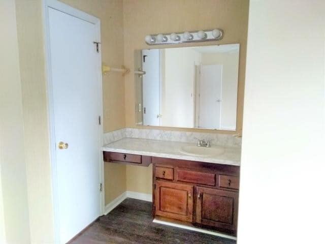 Building Photo - Cute, one story brick 3 Bedroom Brick Home