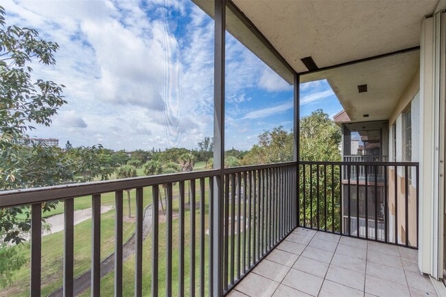 Building Photo - 5550 NW 44th St