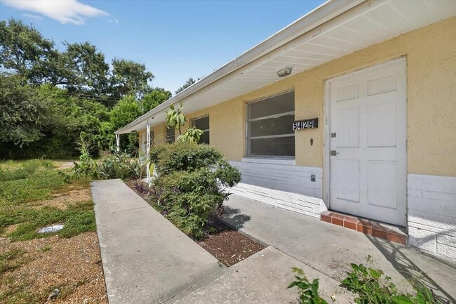 Building Photo - 5419 Oceanic Rd