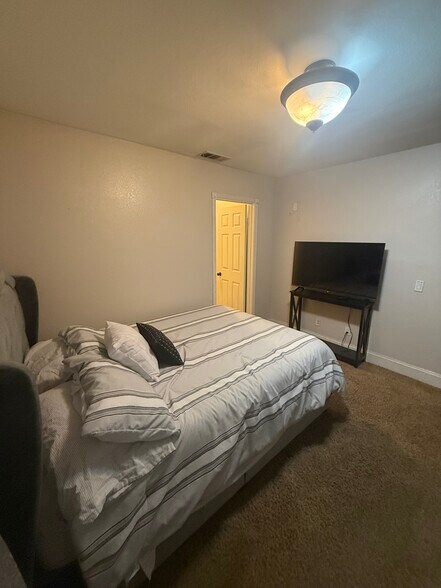 Building Photo - 5712 Peter Wilks Ct