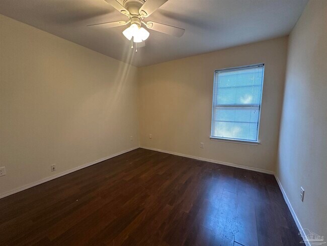 Building Photo - 4218 Baywoods Dr