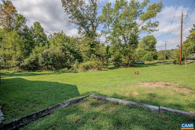 Building Photo - 5165 Three Notch'd Rd