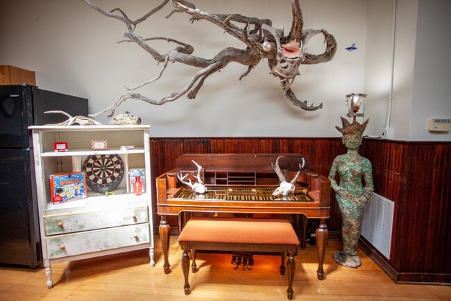 Building Photo - 119 S Main St