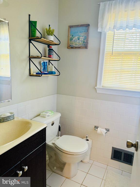 Building Photo - 3810 Lynn Regis Ct