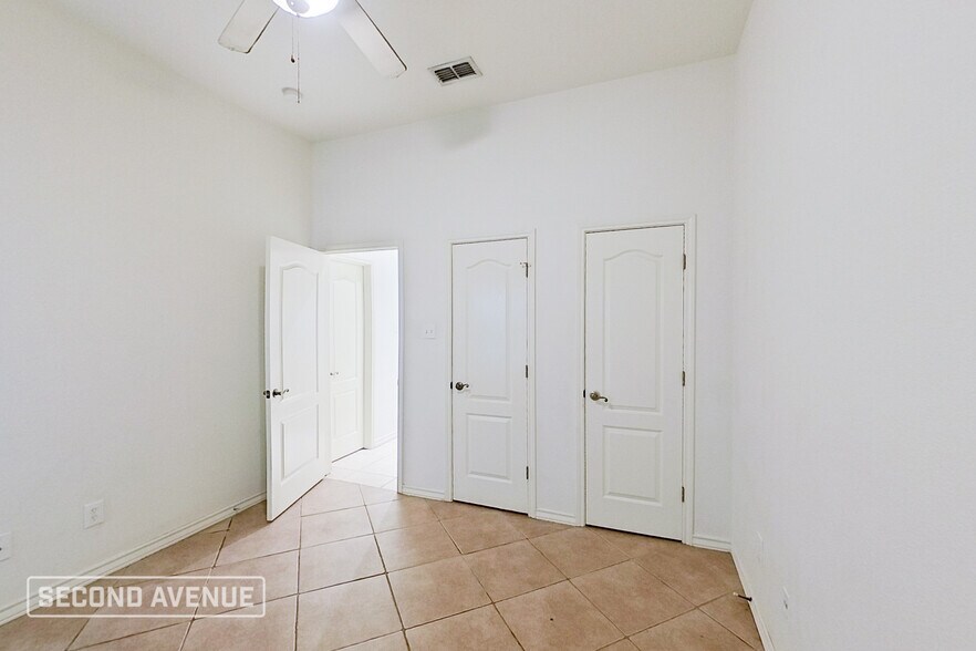 Building Photo - 6821 Windfilled Cir