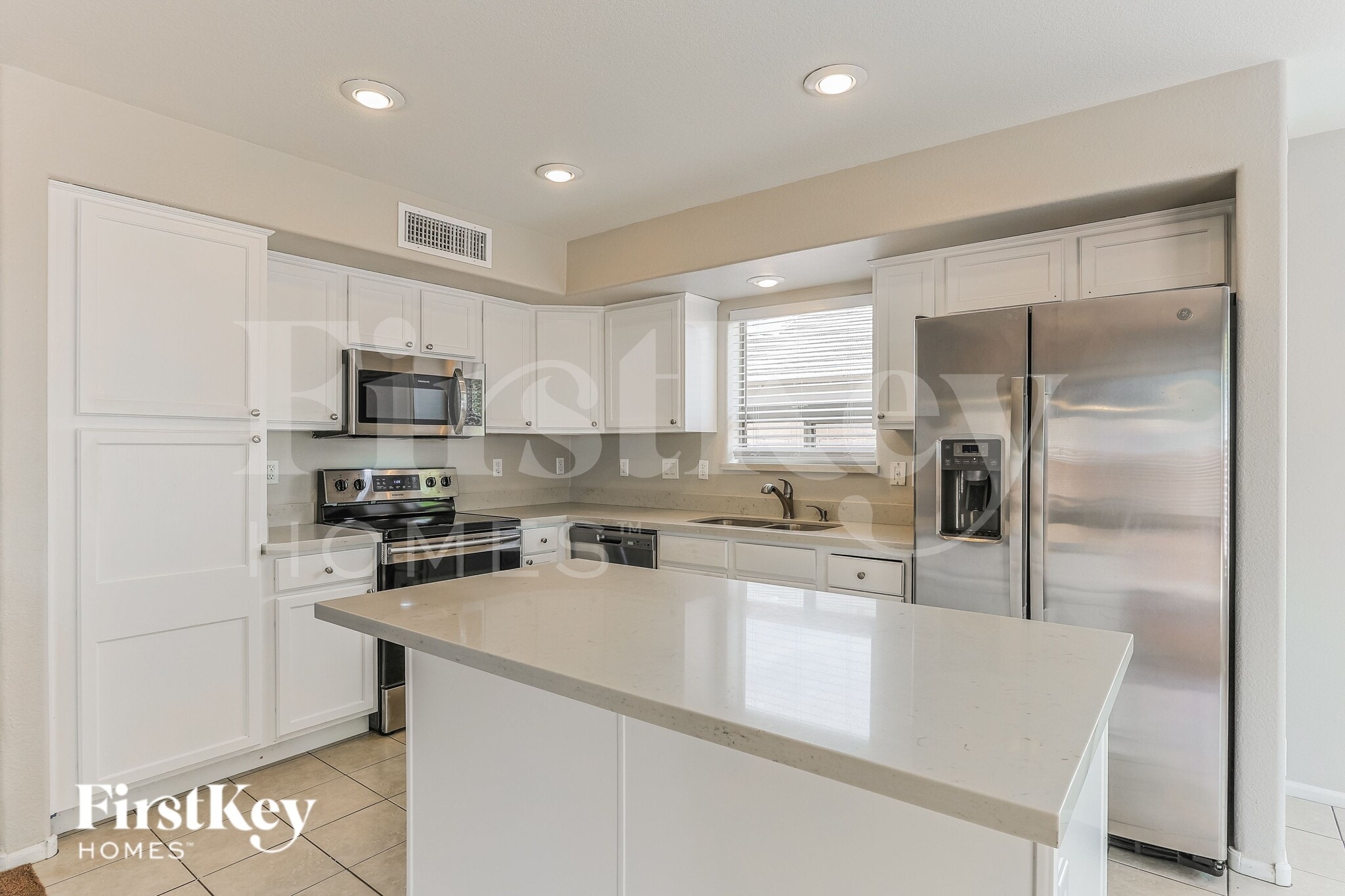 Building Photo - 34841 Karan Swiss Cir