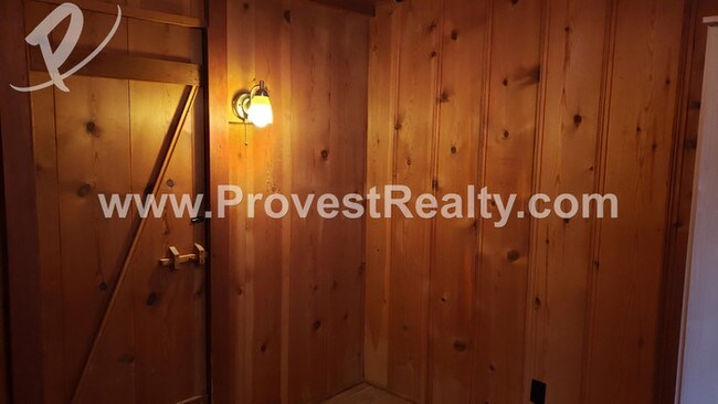 Building Photo - 2 Bed, 1 Bath Wrightwood Home!!!