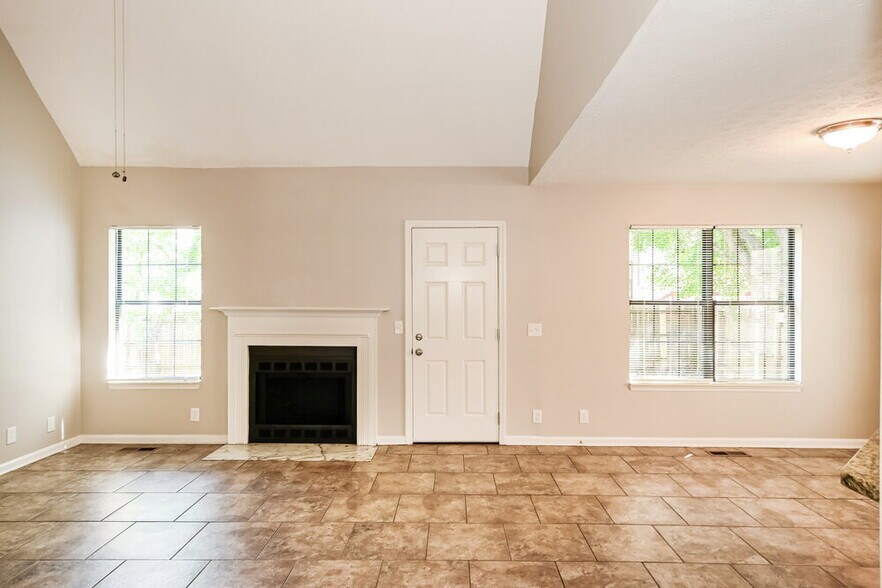 Building Photo - 3656 Burwick Pl