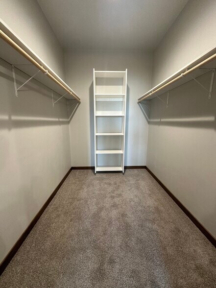 Building Photo - 2600 Chambers Xing