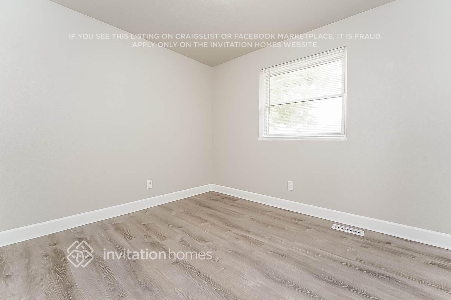 Building Photo - 5561 Xanadu St