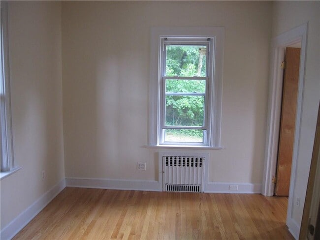 Building Photo - 8 Winthrop Ave