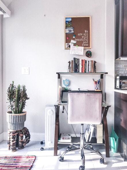 Building Photo - 9 Summit Ave