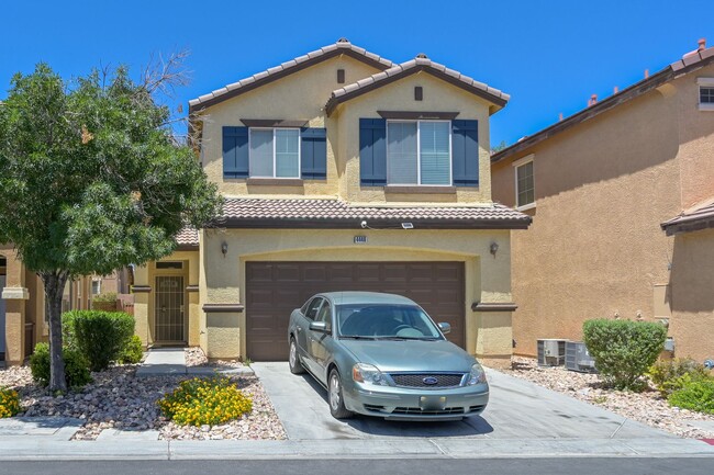 Building Photo - NW 3 bedroom!! Community Pool!! Playground...