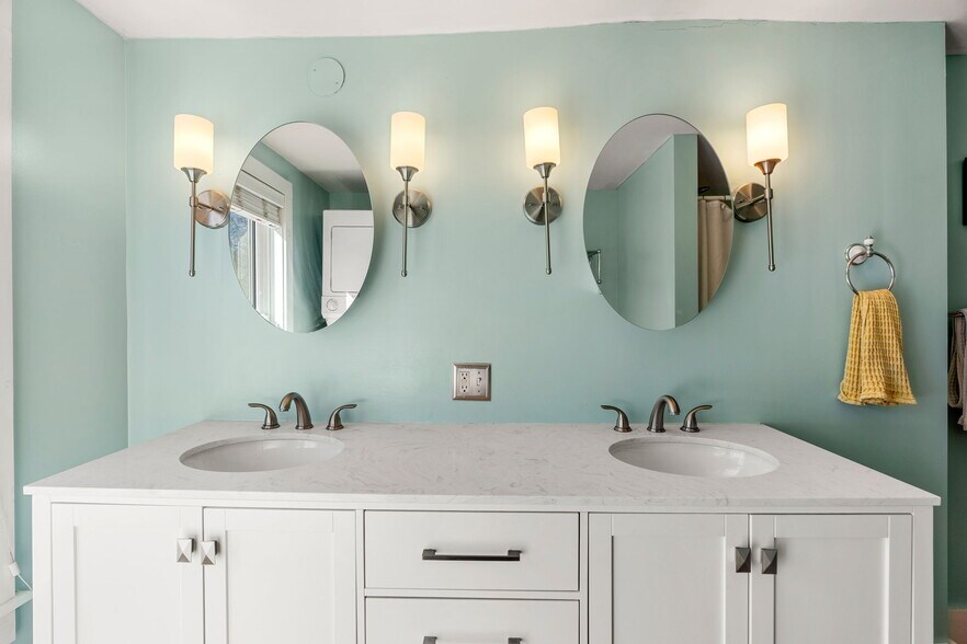 Building Photo - 4 Greenleaf St