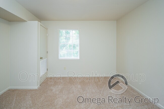 Building Photo - 2020 High School Rd