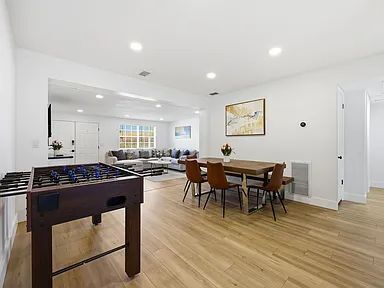 Building Photo - Fully Furnished South Tampa Retreat | Flexible Lease Terms