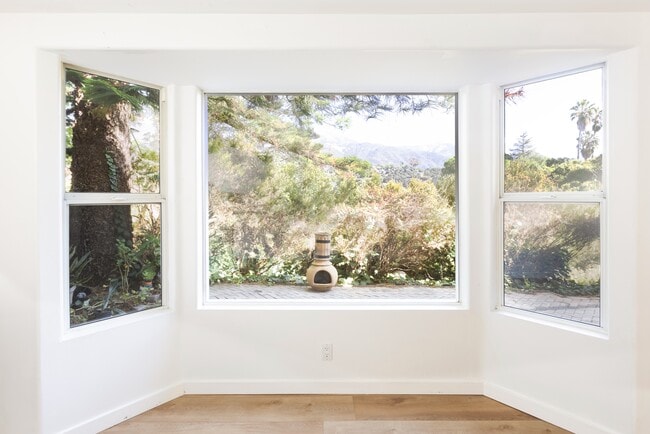 Building Photo - 2924 Arriba Way