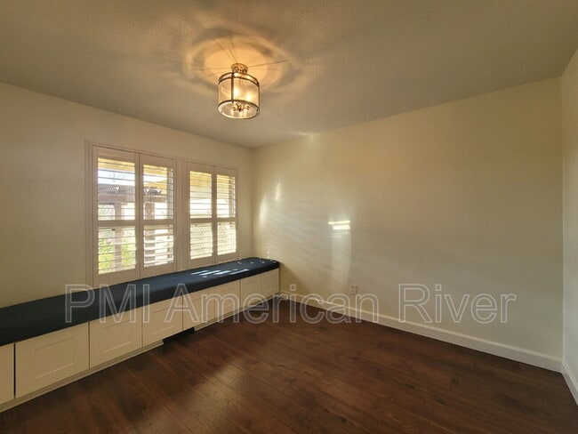 Building Photo - 7817 Palmyra Dr