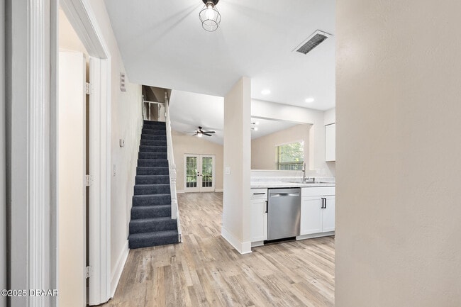 Building Photo - 830 Brimfield Ct