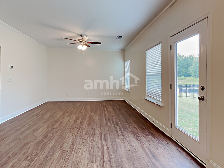 Building Photo - 544 Woodall Rd