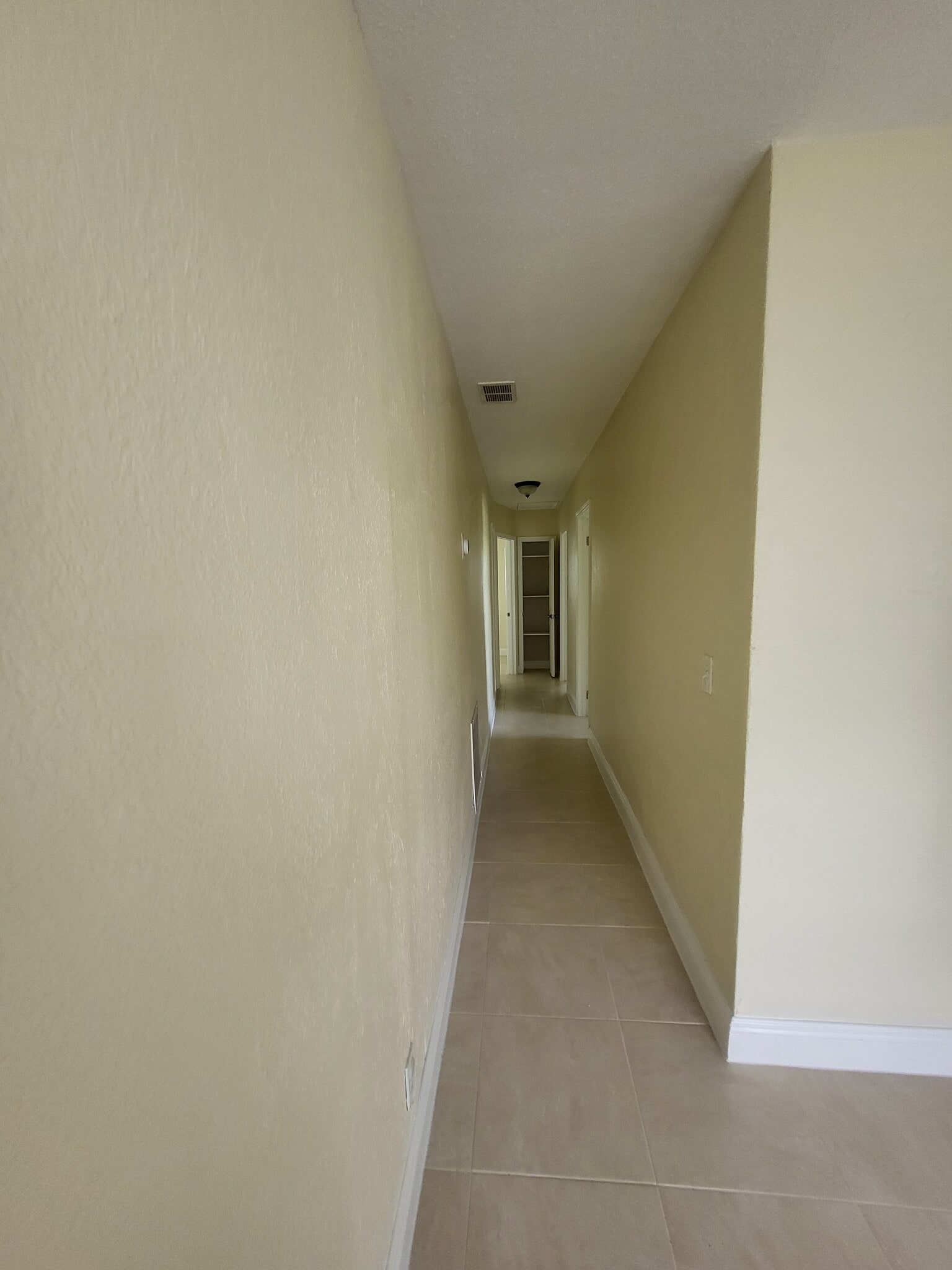 Building Photo - 340 NW 4th Ave