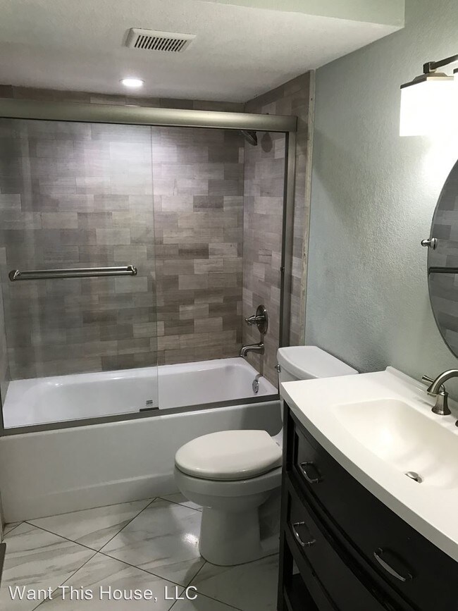 Building Photo - 3909 W Cleveland St