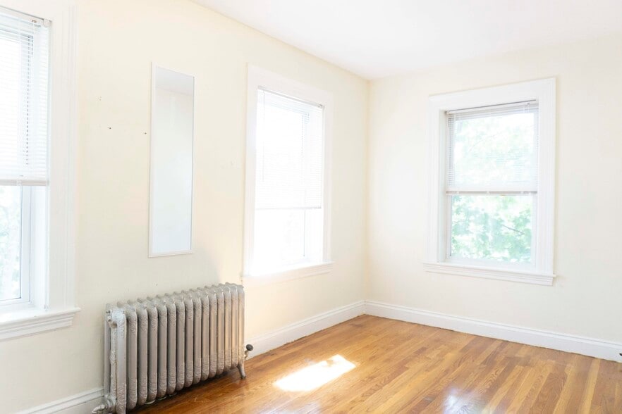 Building Photo - 1789 Commonwealth Ave