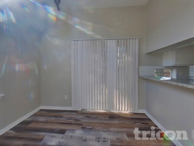 Building Photo - 7114 River Garden Dr